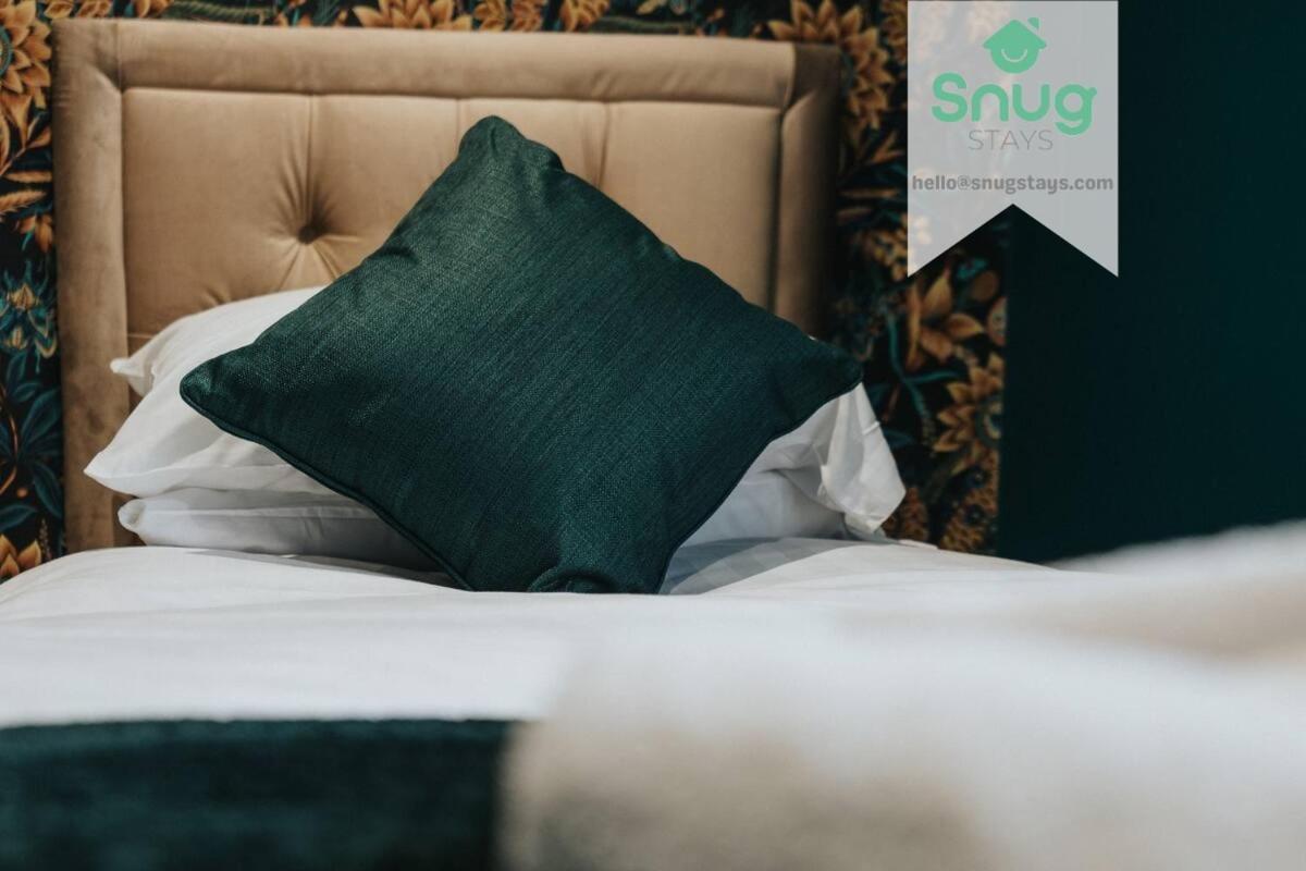 Ferienhaus Fairfield House - 4 Bedroom, 8 Beds, Free Wi-fi, Free Parking Liverpool